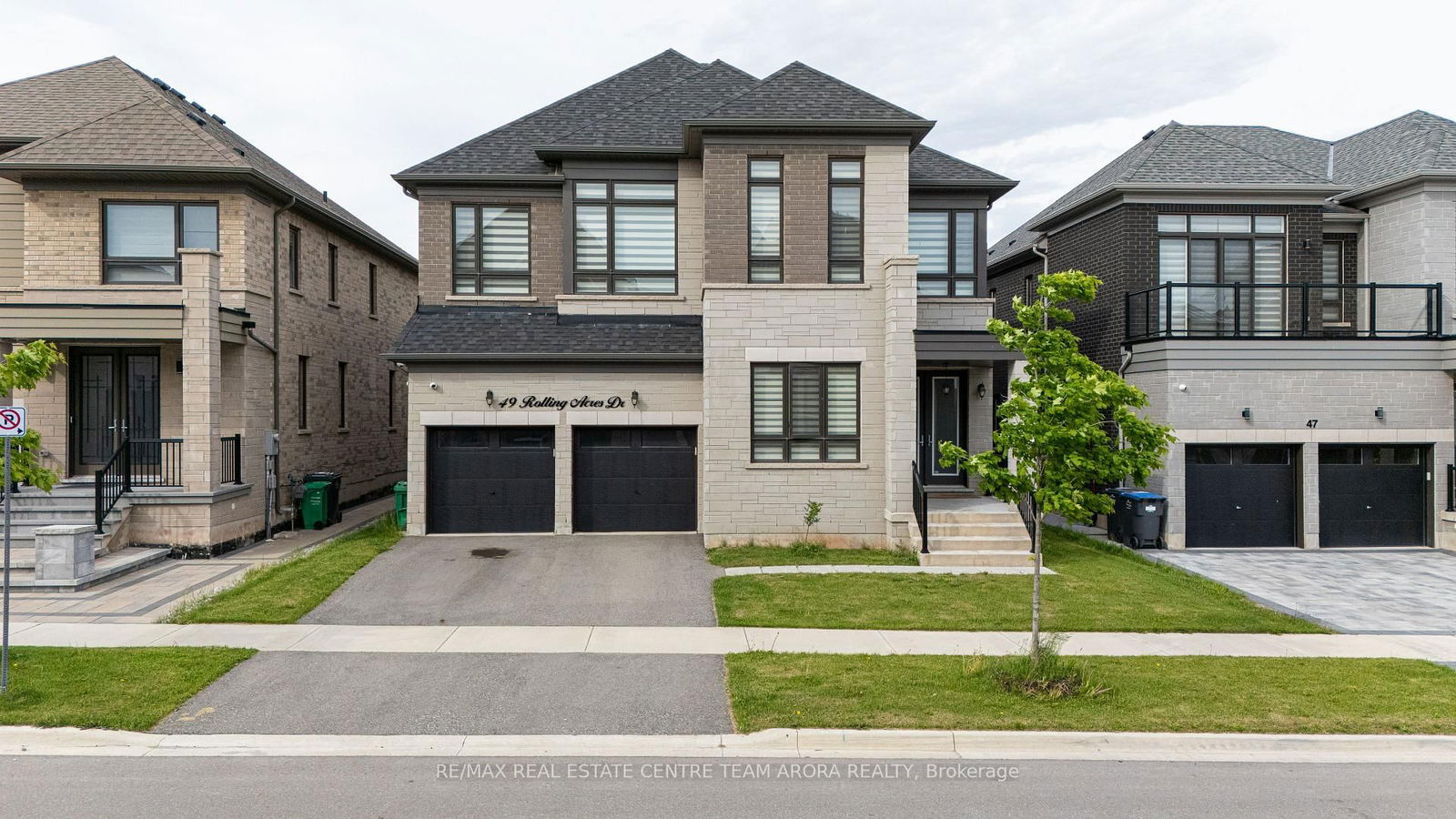 Detached House for sale at 49 Rolling Acres Drive, Brampton, Northwest Brampton, L6X 5R2 - MLS: W12189222