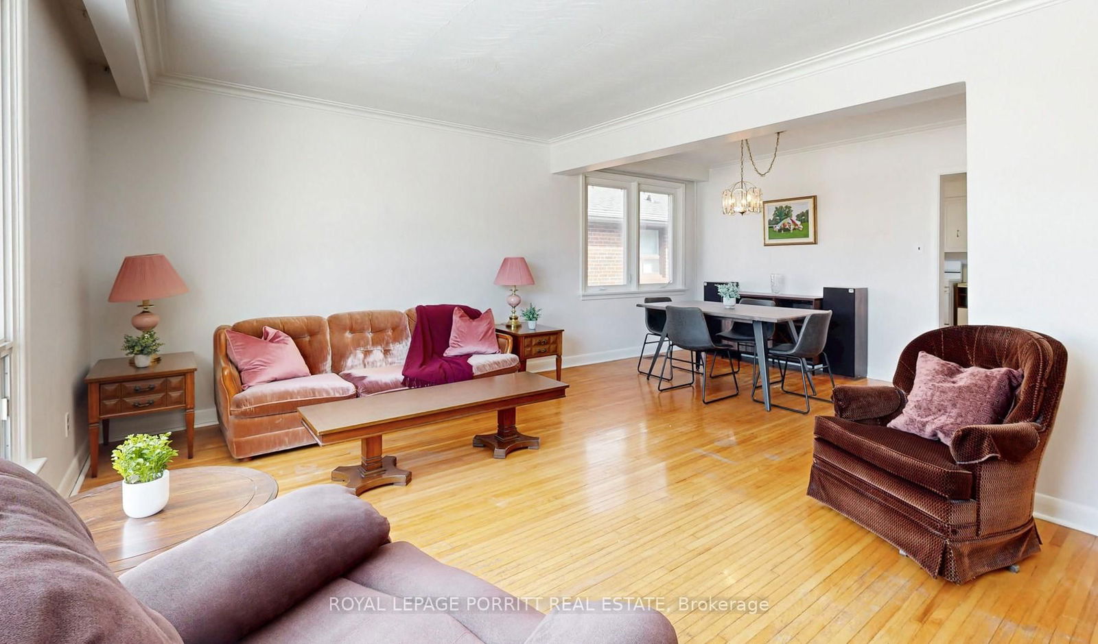 Detached House for sale at 31 Badger Drive, Toronto, Stonegate-Queensway, M8Z 2M8 - MLS: W12189583