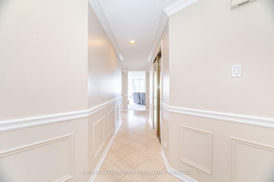 Unit 402 — 1903 Pilgrims Way, Oakville - Glen Abbey image-0-2