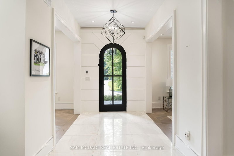 231 Wedgewood Dr, Oakville, L6J 4R6 | Image 3