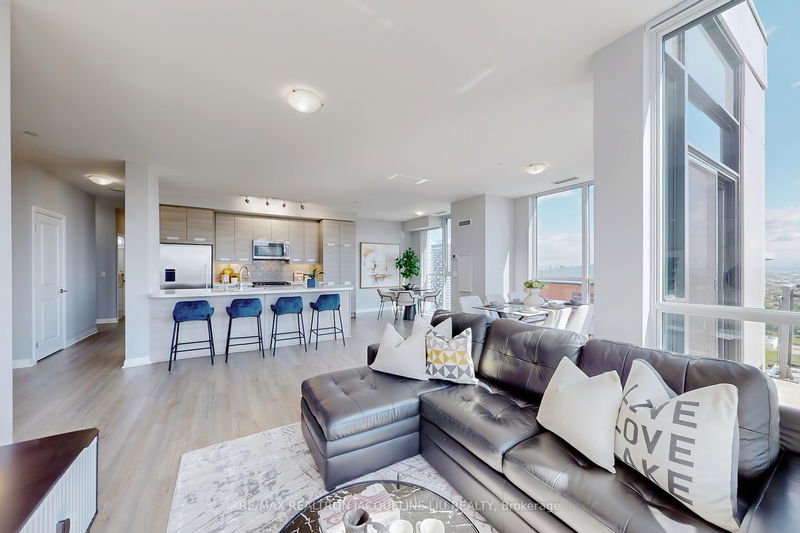 Unit 2801 — 75 Eglinton Ave, Mississauga - Hurontario image-0-0