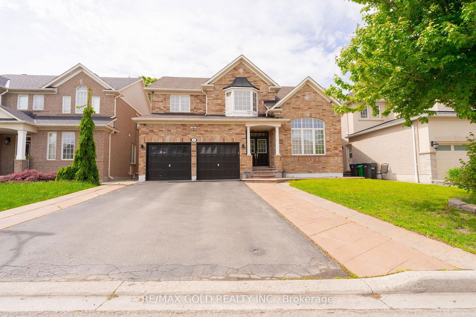 Listing Image 0