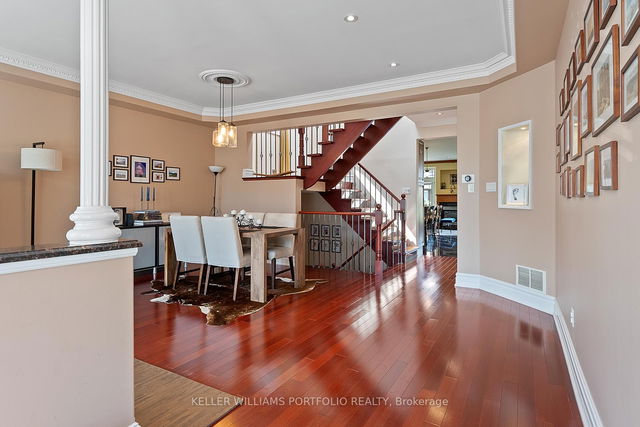 82 Harding Avenue