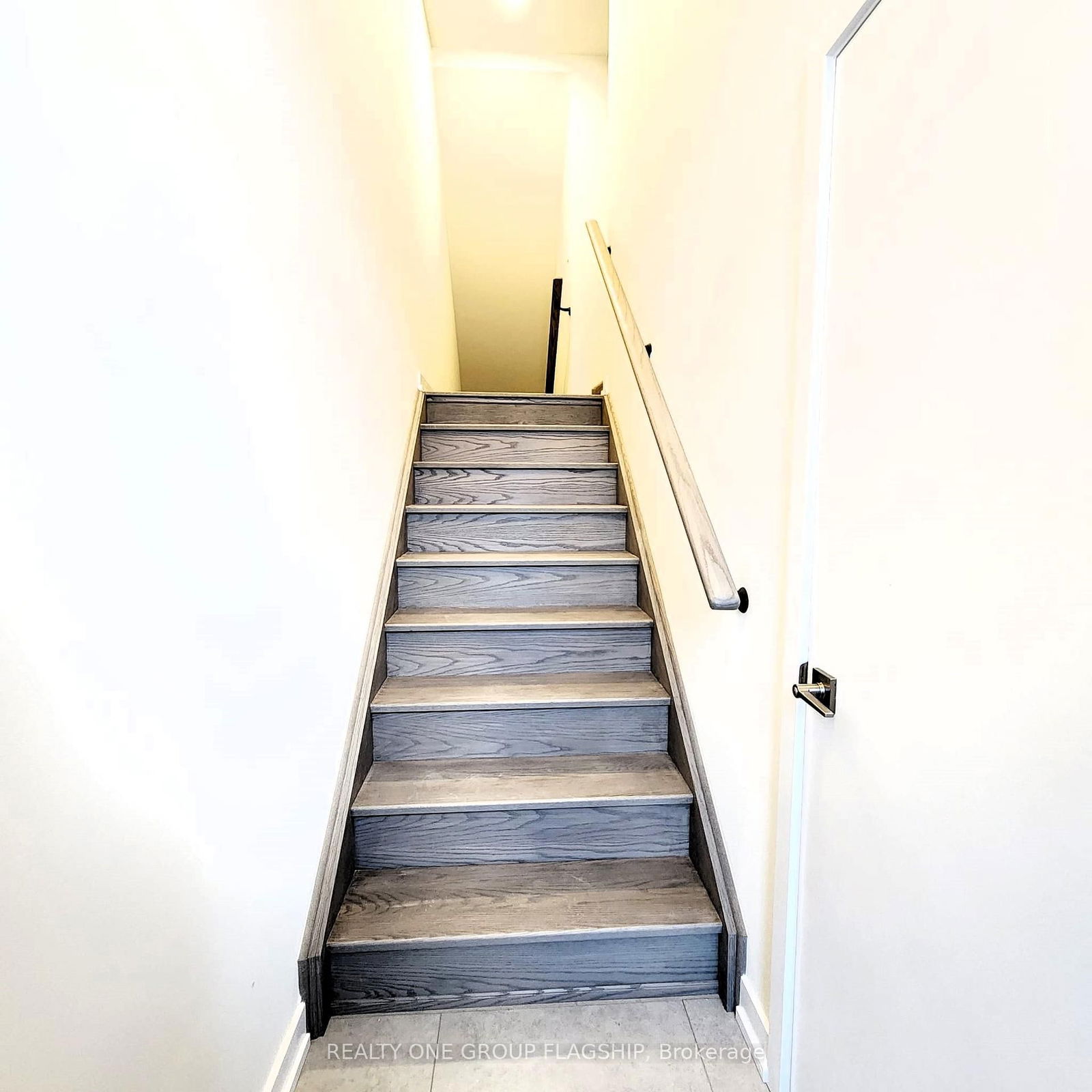 Townhouse for lease at 1321 Shevchenko Boulevard, Oakville, Northwest, L6M 4L8 - MLS: W12191025