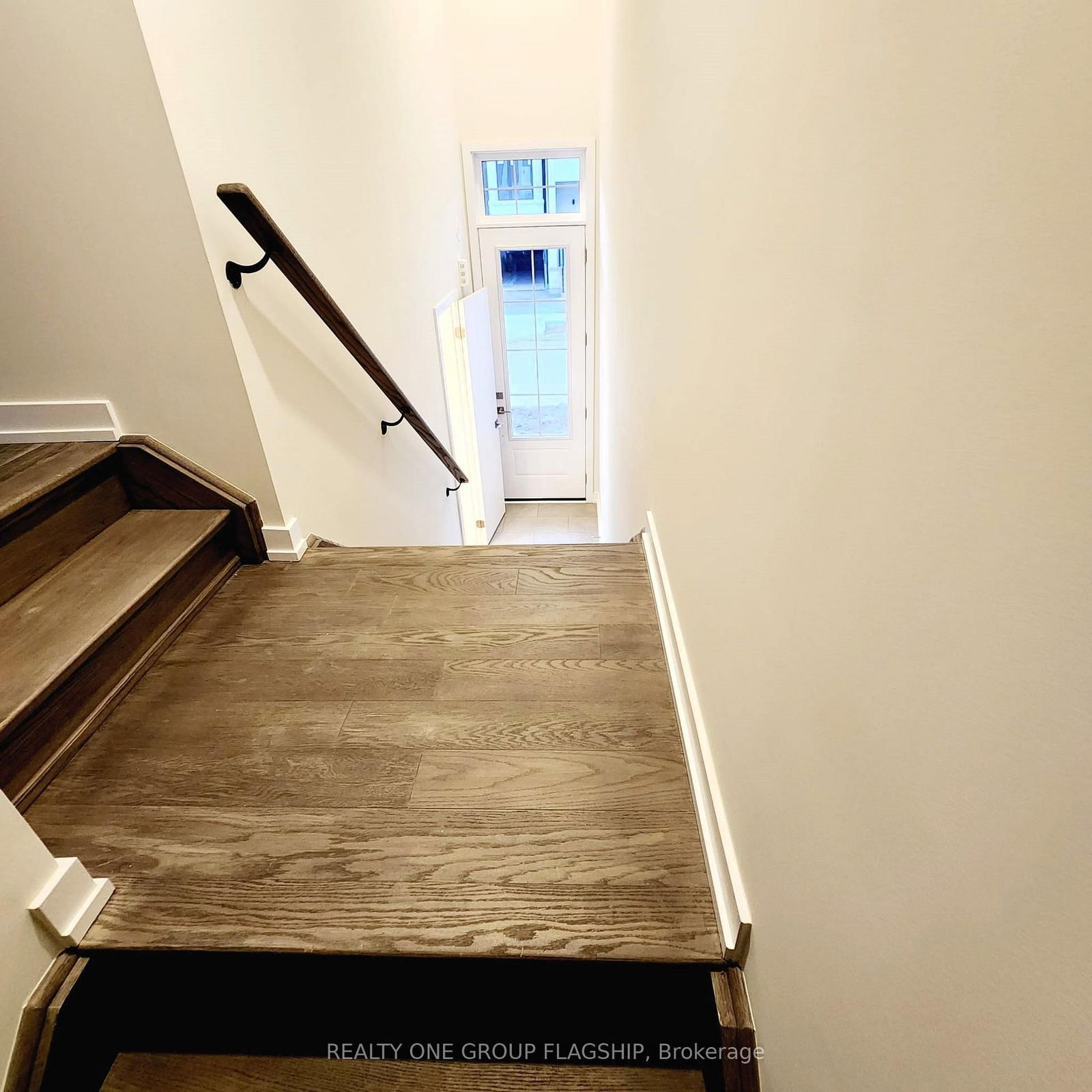 Townhouse for lease at 1321 Shevchenko Boulevard, Oakville, Northwest, L6M 4L8 - MLS: W12191025
