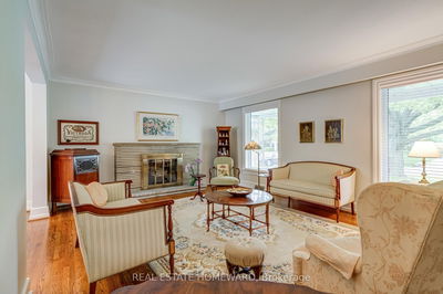 60 Ravensbourne Cres, Toronto - Princess-Rosethorn image-0-4