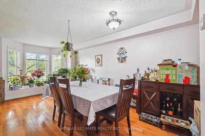 2168 St. Clair Ave, Toronto - Junction Area image-0-3