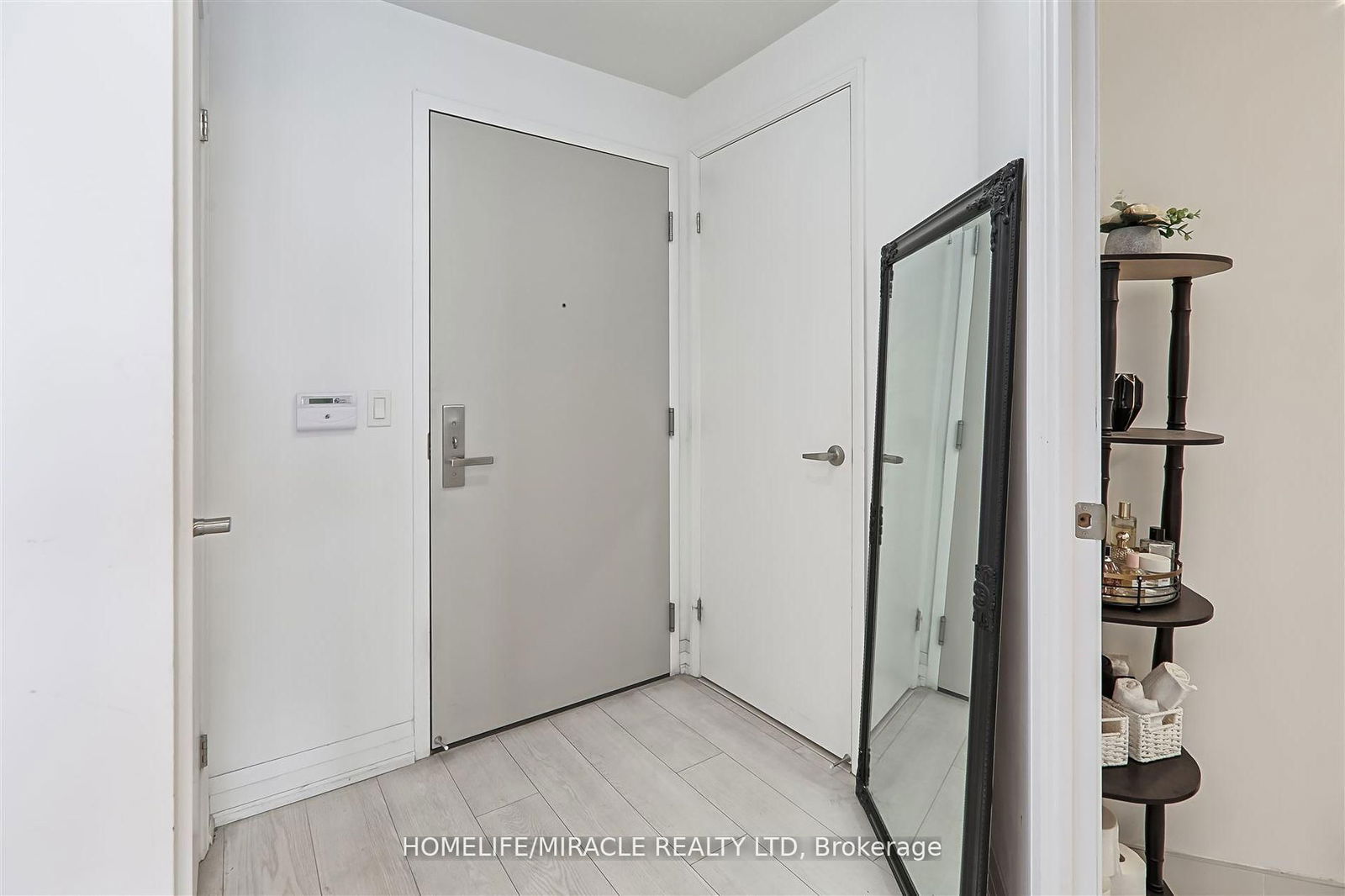 Condo for sale at 3208-30 Gibbs Road, Toronto, Islington-City Centre West, M9B 6L6 - MLS: W12191362