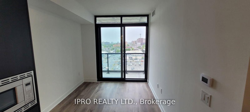 821 - 86 Dundas St E, Mississauga, L5A 1W4 | Image 3