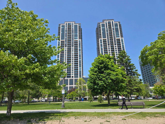 1709 - 1928 Lake Shore Boulevard W
