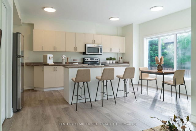 202 - 174 Bronte Street