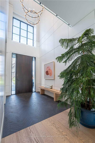 39 Cardigan Rd, Toronto - Stonegate-Queensway image-0-1