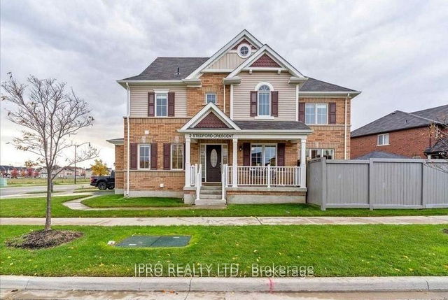2 Stedford Crescent