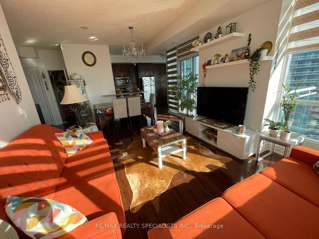 2507 - 3939 Duke Of York Boulevard