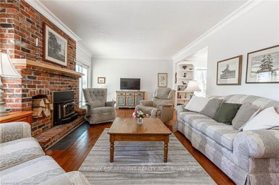5086 Walkers Line, Burlington - Rural Burlington image-0-4