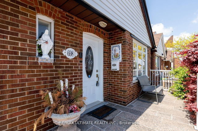 698 Old Weston Road