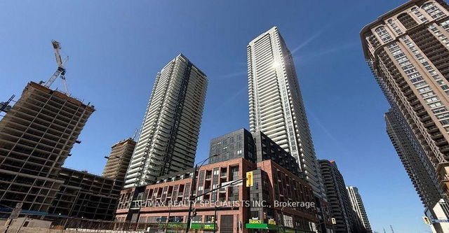 4708 - 430 SQUARE ONE Drive