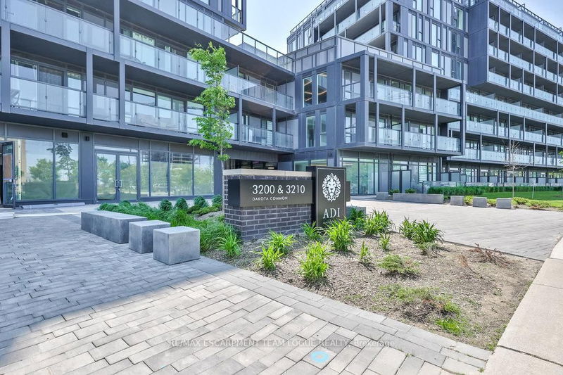home for lease on B415-3200 DAKOTA Common