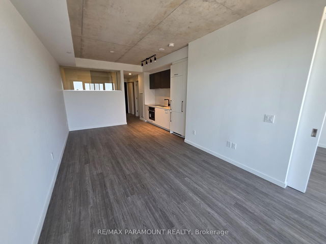 617 - 689 The Queensway Drive
