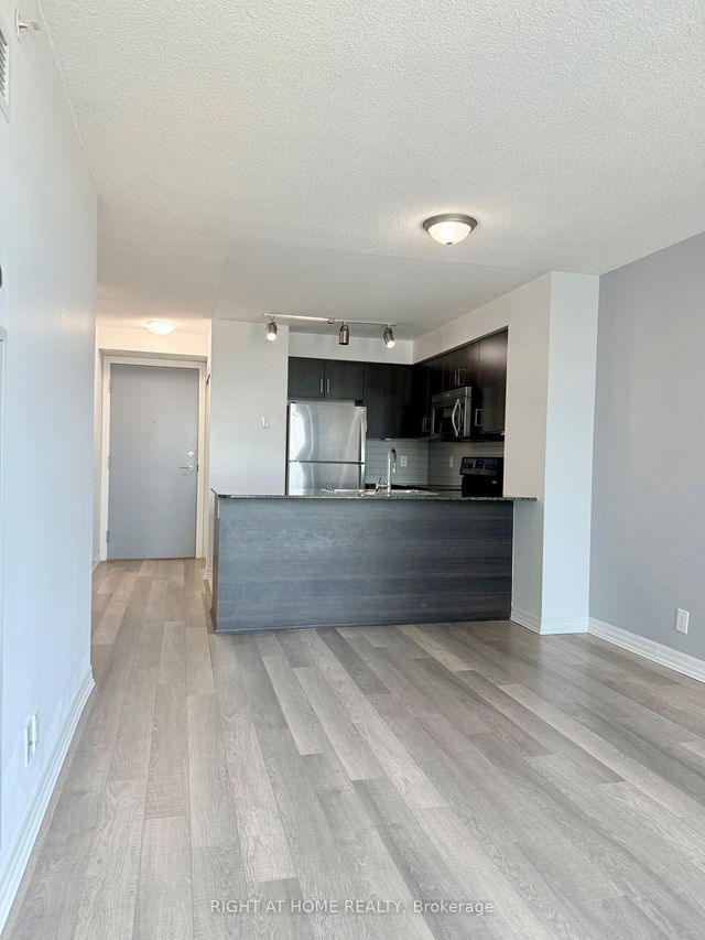 1023 - 80 Esther Lorrie Drive