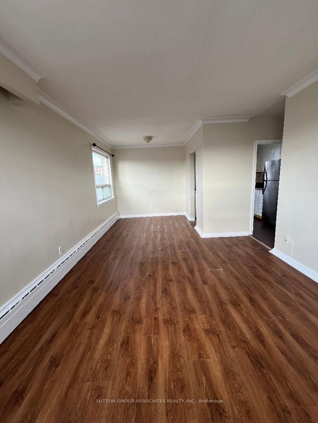 5 - 125 Ewart Avenue