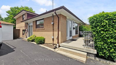 12 Franson Cres, Toronto - Humbermede image-0-2