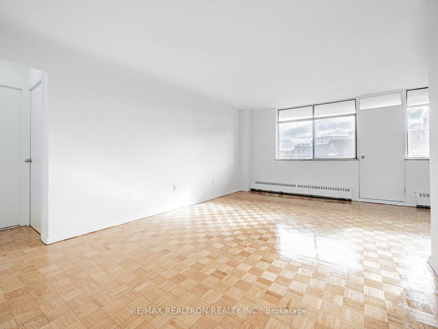 601 - 2255 Weston Road