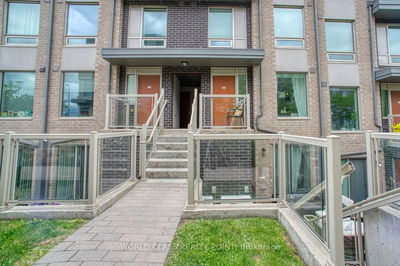 Unit 221 — 7 Applewood Lane, Toronto - Etobicoke West Mall