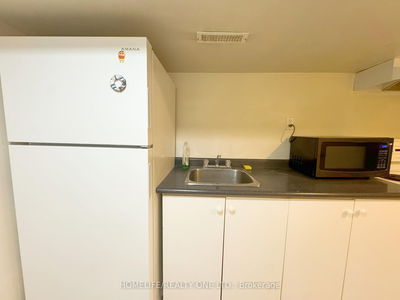 Unit Basement — 428 Westmoreland Ave, Toronto - Dovercourt-Wallace Emerson-Junction image-0-2