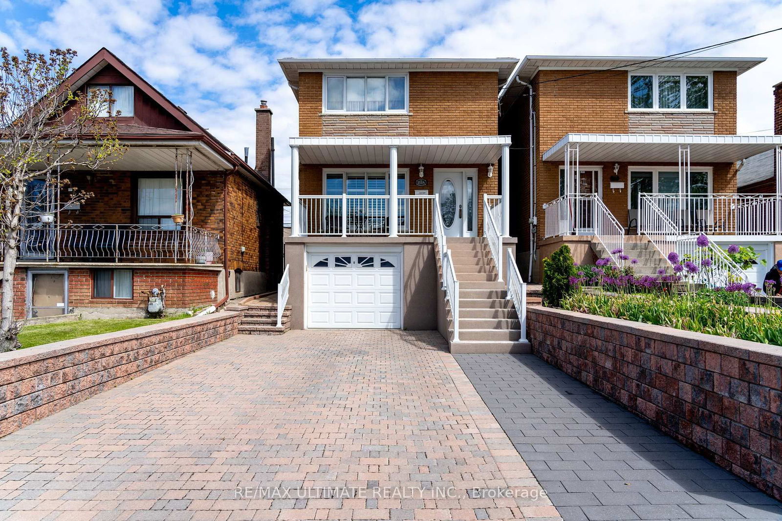 Detached House for sale at 212A Schell Avenue, Toronto, Briar Hill-Belgravia, M6E 2T2 - MLS: W12193688