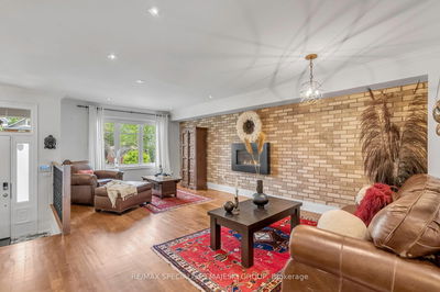 87 Lake Cres, Toronto - Mimico image-0-3
