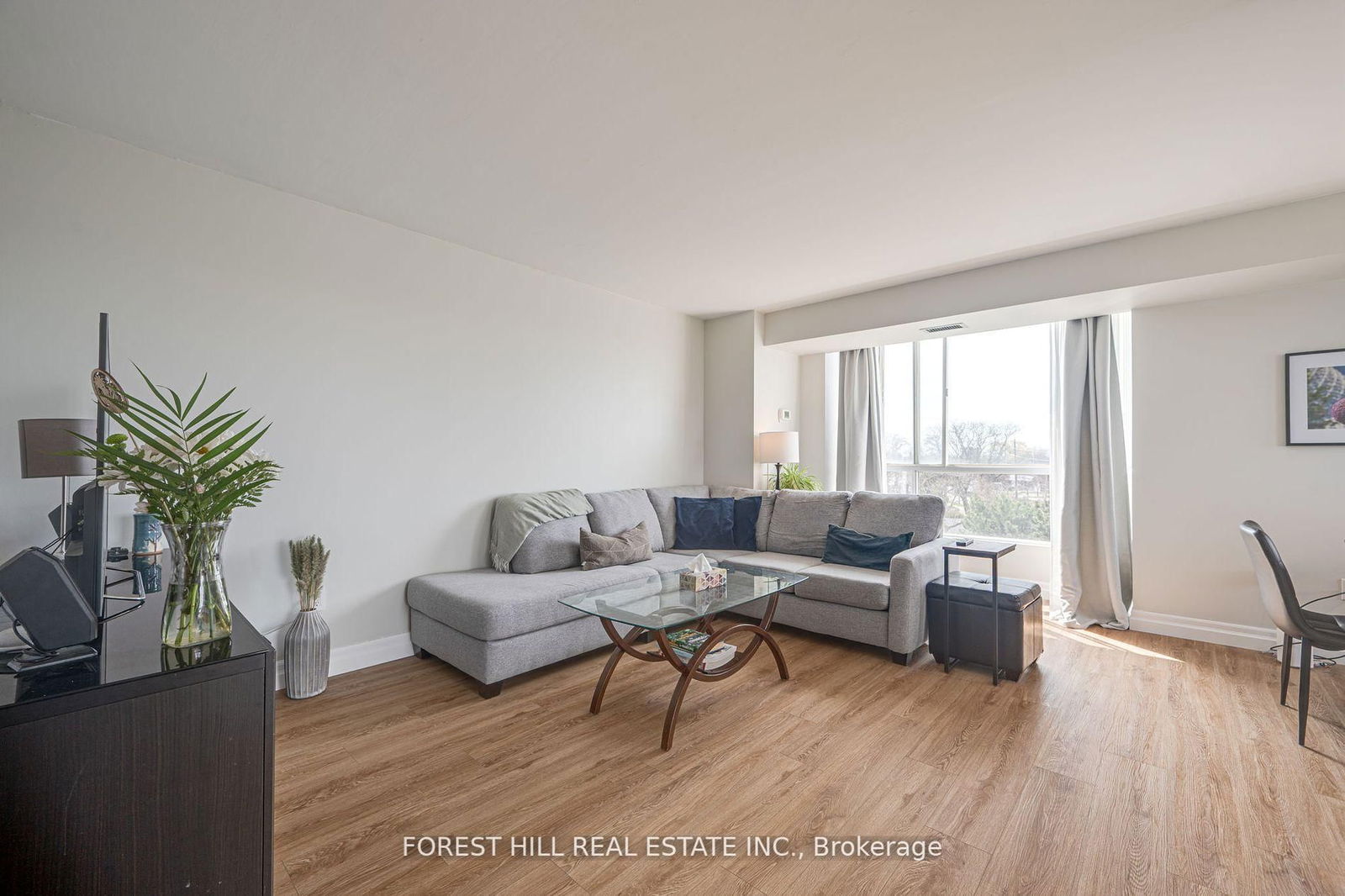 Condo for sale at 609-3077 Weston Road, Toronto, Humberlea-Pelmo Park W5, M9M 3A1 - MLS: W12193880