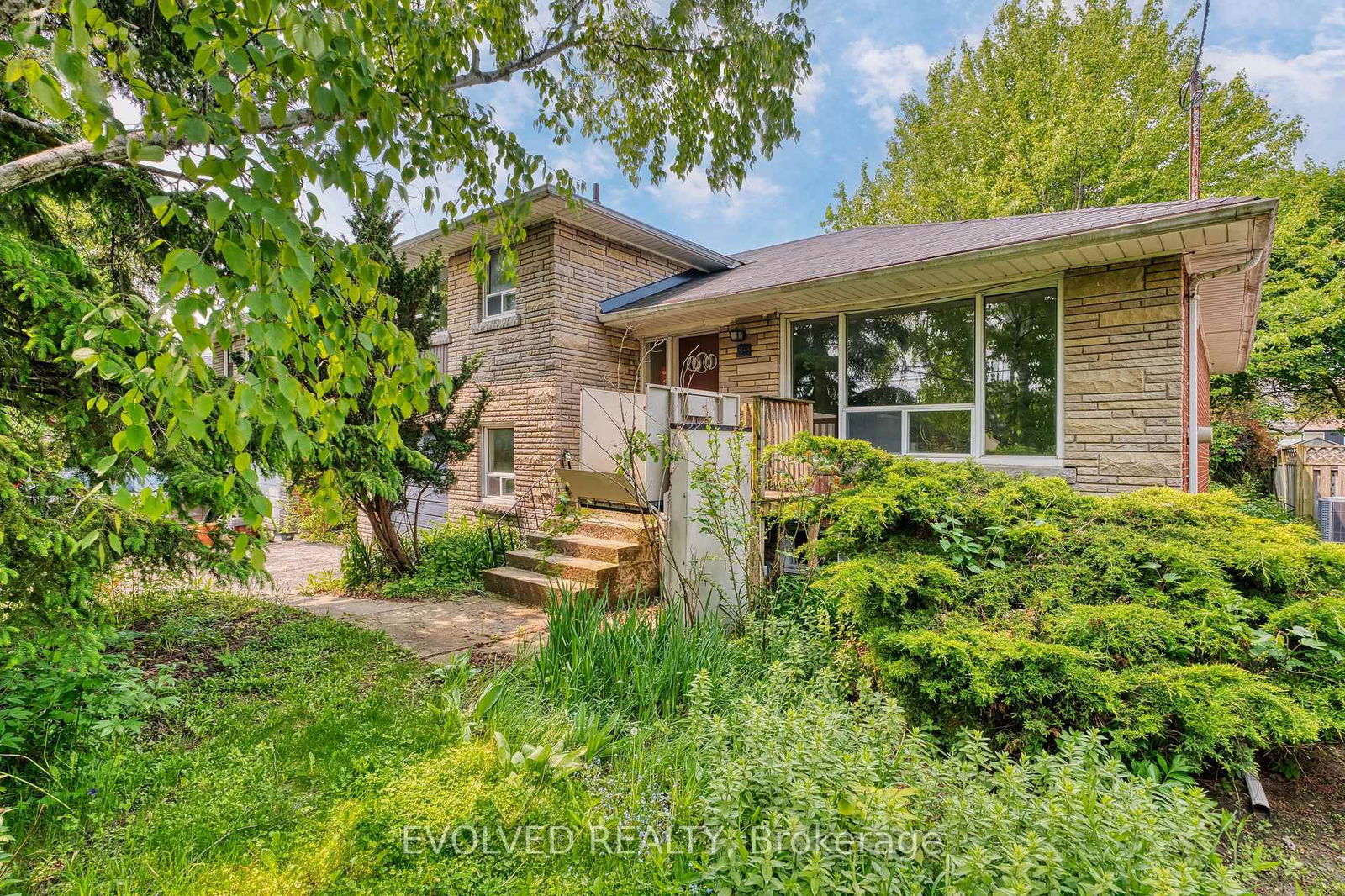 Detached House for sale at 34 Marianfeld Avenue, Toronto, Yorkdale-Glen Park, M6B 3W3 - MLS: W12194124