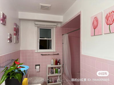 Unit #1 — 68 Claver Ave, Toronto - Yorkdale-Glen Park image-0-4