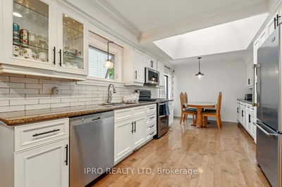 27 Caldwell Cres, Brampton - Brampton East image-0-2