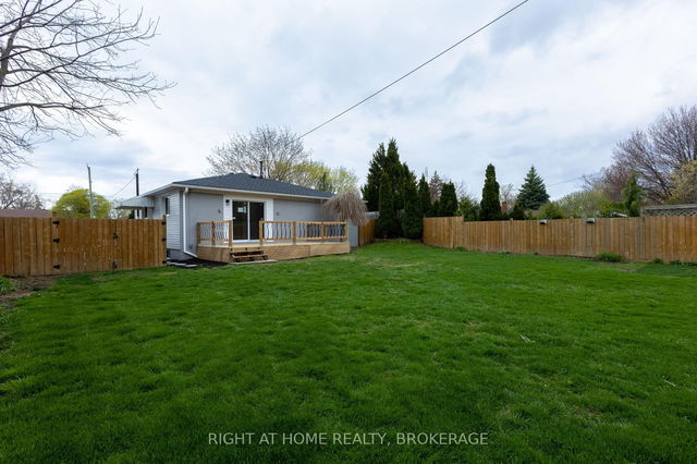 1315 Pinegrove Road