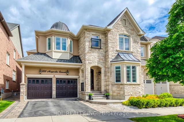 222 Magnolia Crescent