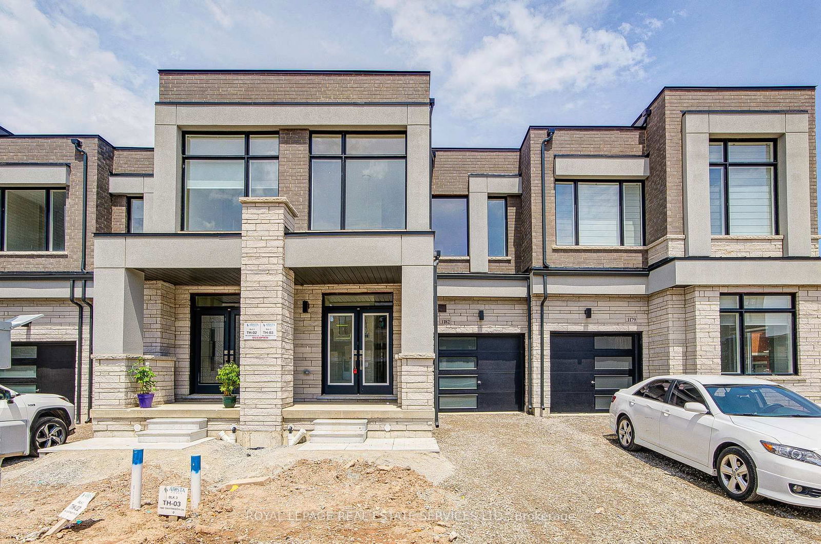 Townhouse for lease at 1180 Dartmouth Street, Oakville, Joshua Meadows, L6H 8C3 - MLS: W12194647
