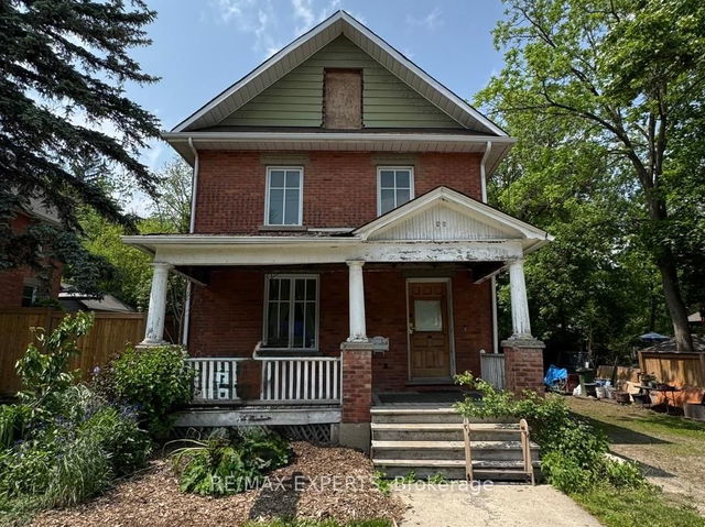 81 King Street W