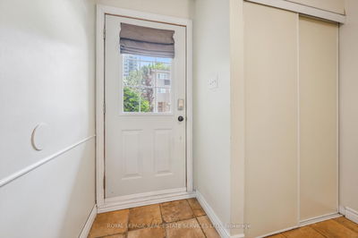 2244 Marine Dr, Oakville - Bronte image-0-3