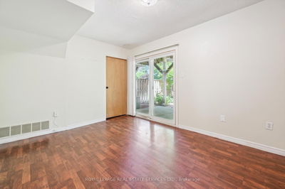 2244 Marine Dr, Oakville - Bronte image-0-4