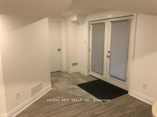 8 Hibiscus Court