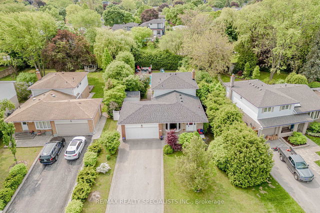 2318 Yolanda Drive