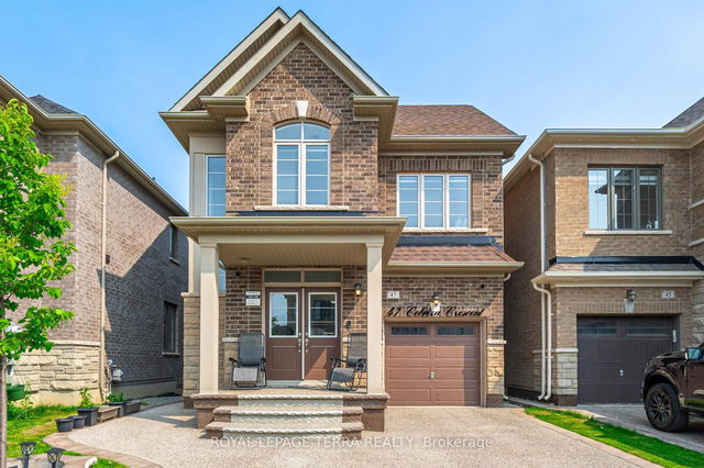 47 Cobriza Crescent