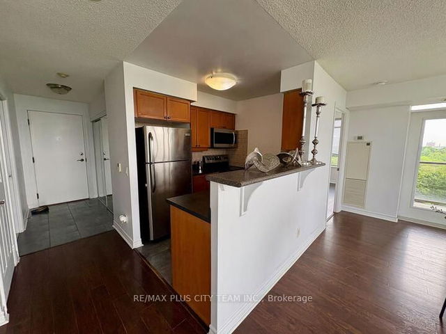 806A - 710 Humberwood Boulevard