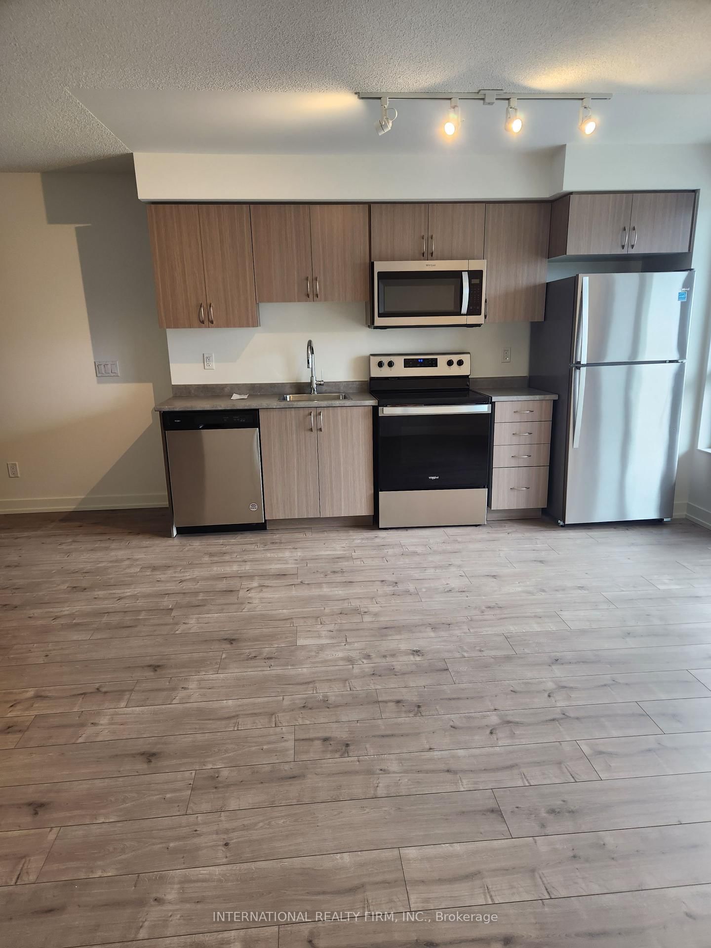 Condo for sale at 909-10 Wilby Crescent, Toronto, Weston, M9N 1E5 - MLS: W12195587