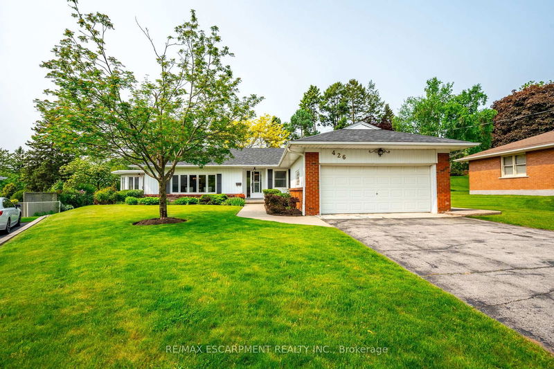 426 North Shore Blvd, Burlington - LaSalle image-0-0