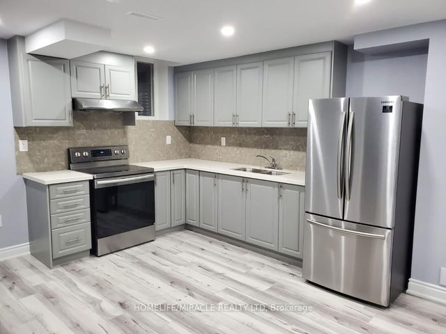 90 Yardley Crescent