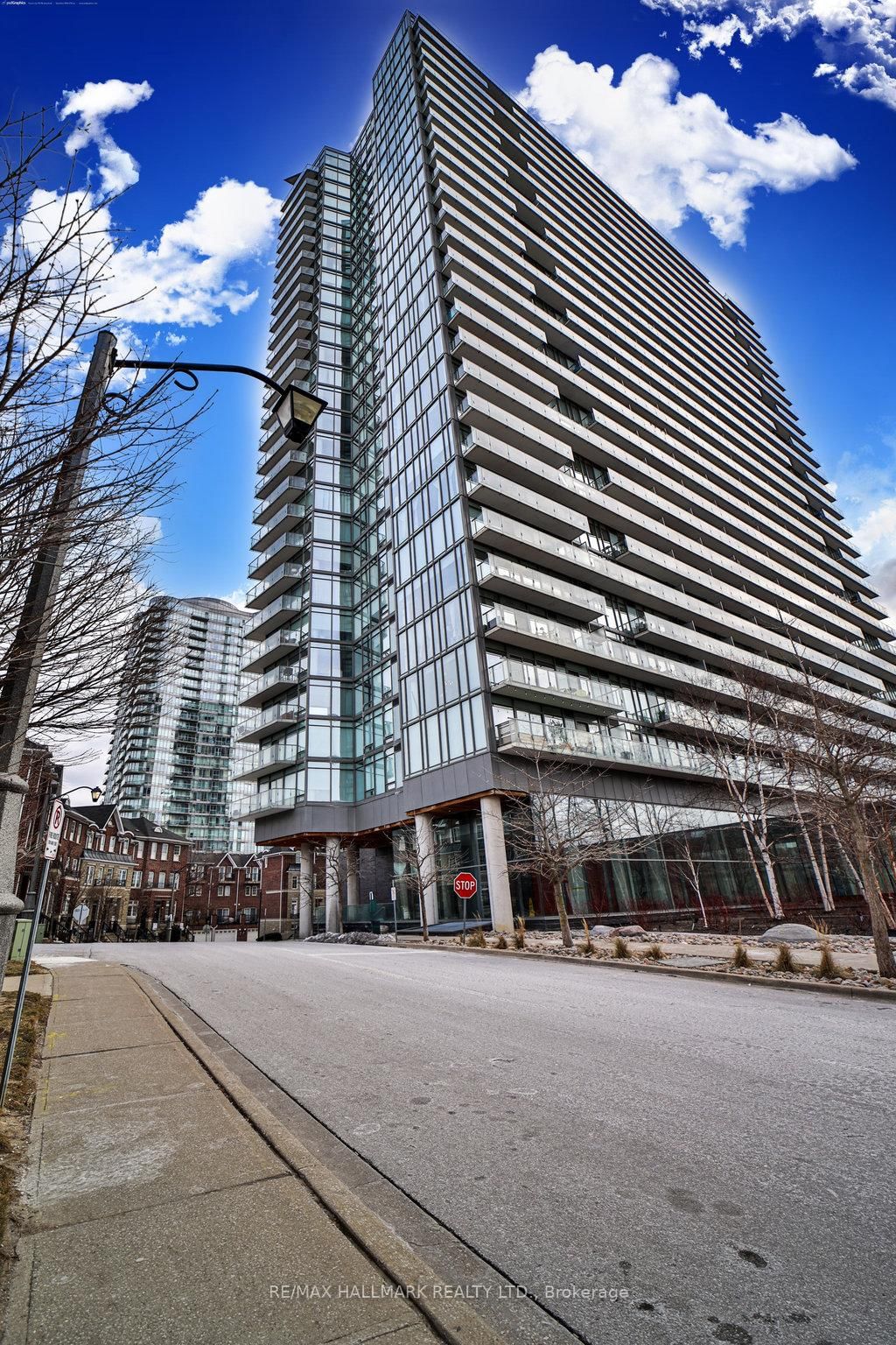 Condo for sale at 413-103 The Queensway Avenue, Toronto, High Park-Swansea, M6S 5B3 - MLS: W12195920