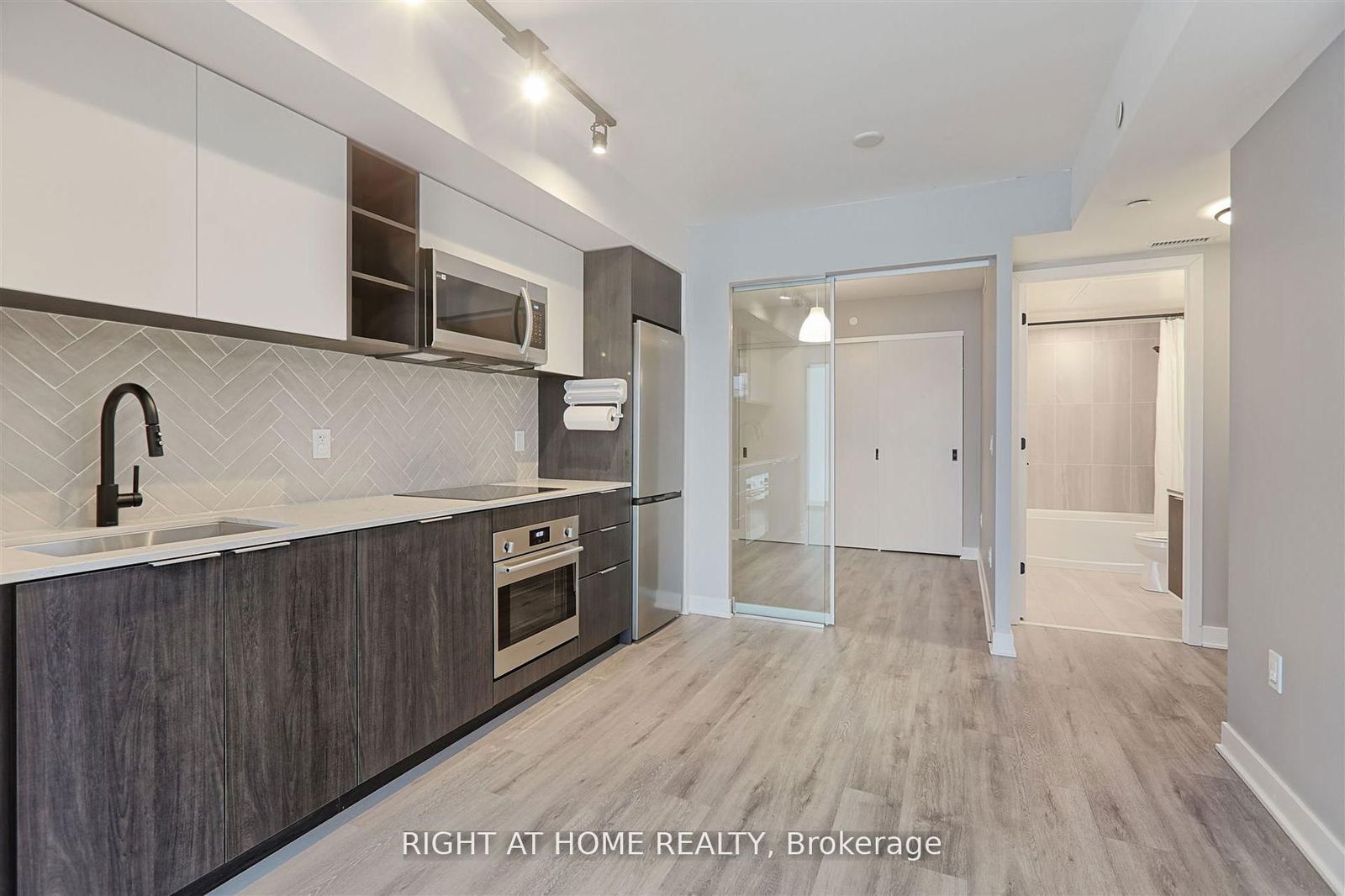Condo for sale at 525-36 Zorra Street, Toronto, Islington-City Centre West, M8Z 4Z7 - MLS: W12195987